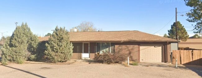 Building Photo - 955 E 58th Ave