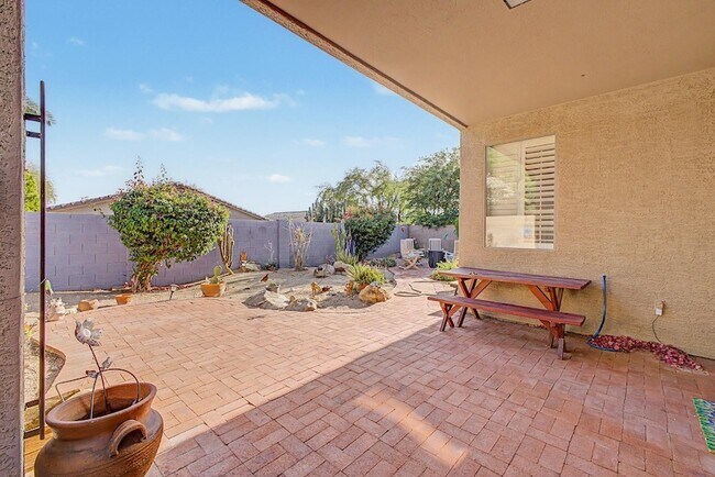 Building Photo - 7263 E Whispering Wind Dr