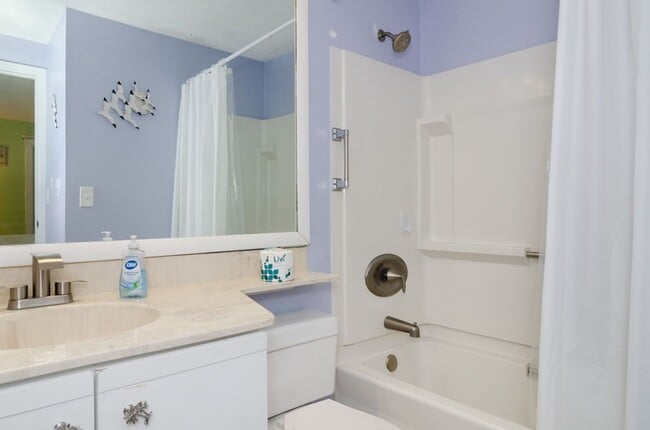 Building Photo - 2102 Surfrider Ct