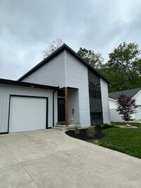 Building Photo - 411 Carpenter Ave NW