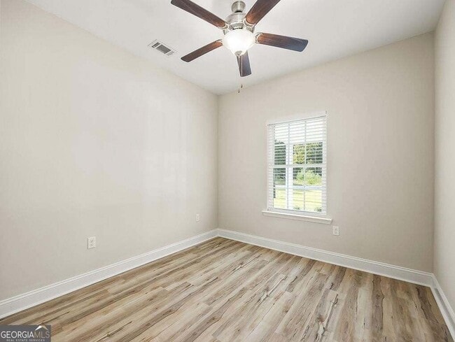 Building Photo - 1002 Oglethorpe Ln