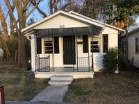 Building Photo - 610 Roundtree St