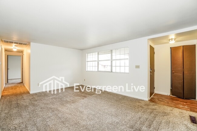 Building Photo - 3709 Panama Dr