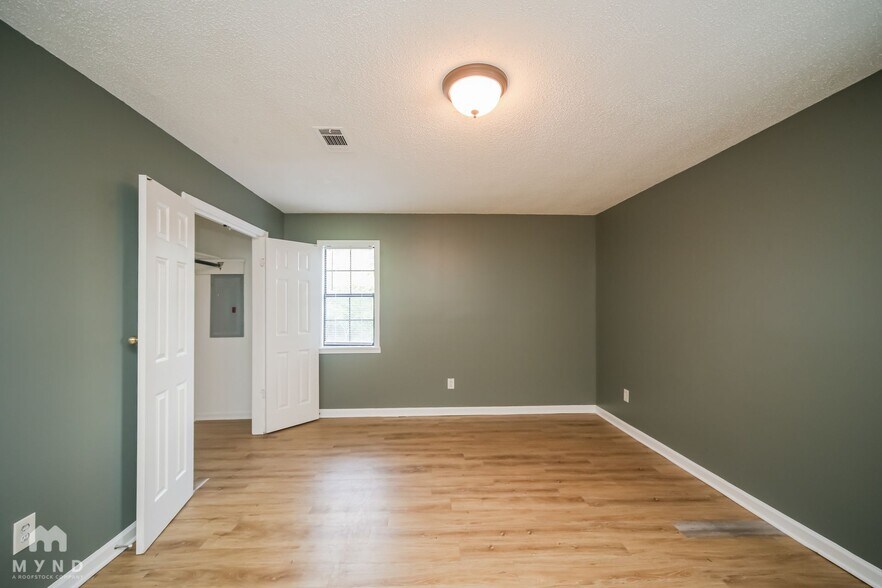 Building Photo - 5704 Westminister Ln