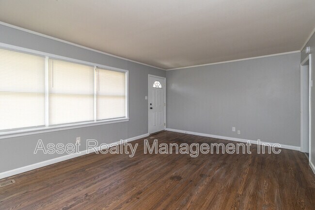 Building Photo - 4802 Inskip Rd