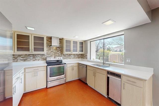 Building Photo - 3103 Lakeside Dr