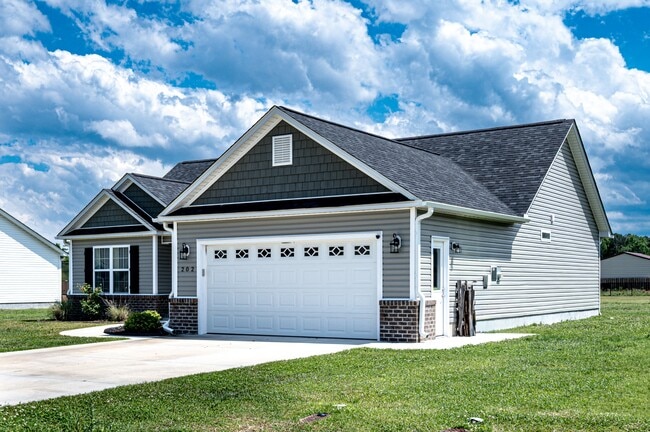 Building Photo - 202 Grist Mill Dr