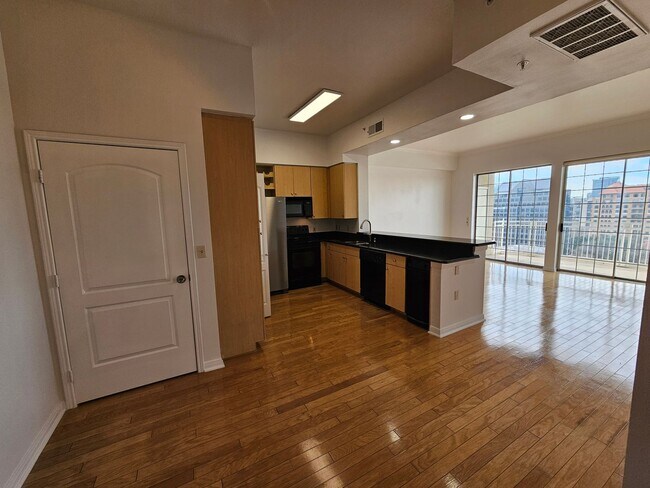 Building Photo - This place has it all...