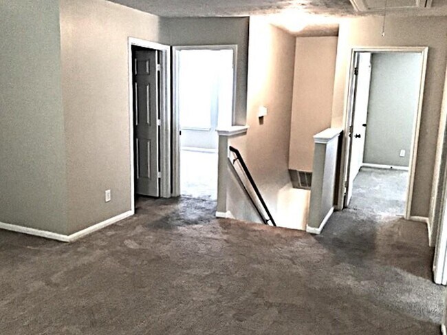Building Photo - 7010 Durango Dr