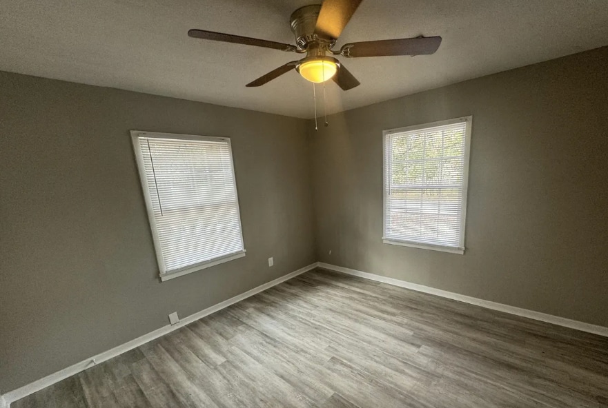 Building Photo - 1213 Laura Ave