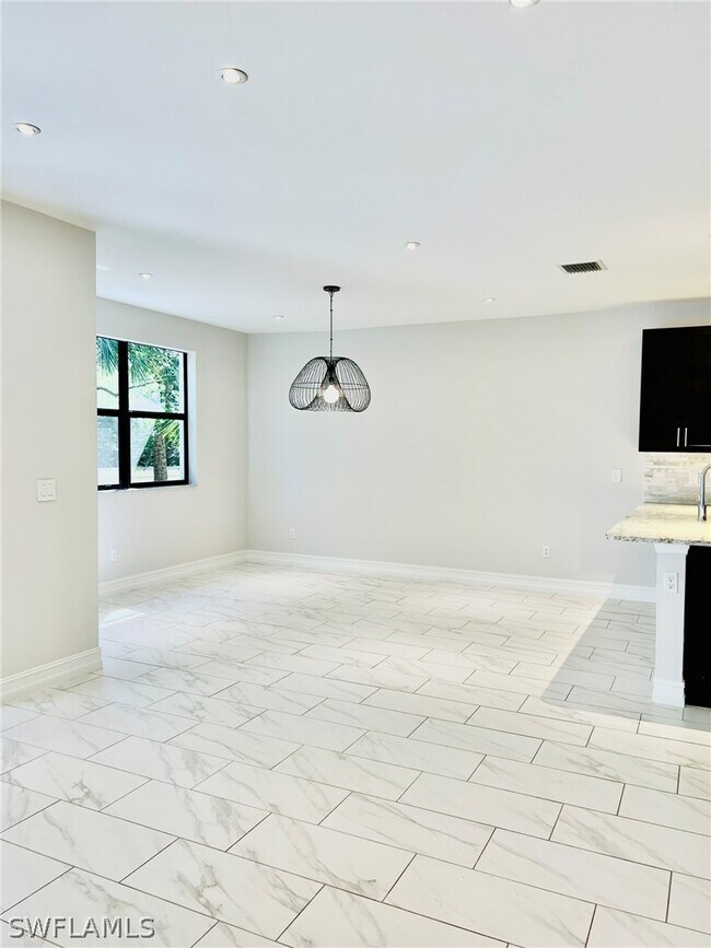 Building Photo - 7841 Bristol Cir