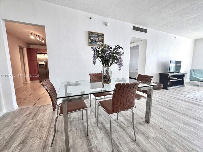 Building Photo - 3000 S Ocean Dr