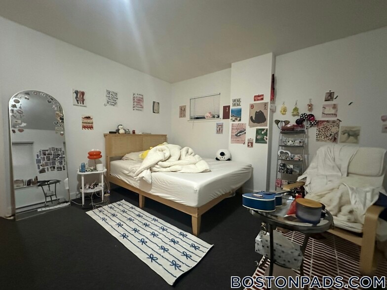 Building Photo - 774 Columbus Ave