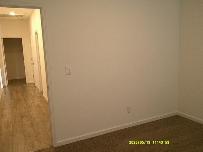 Building Photo - 670 Wisteria Ln