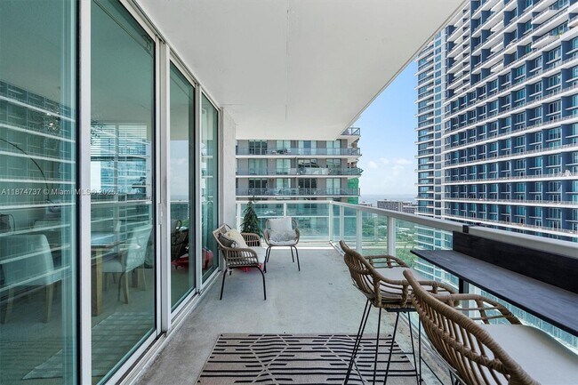 Building Photo - 1250 S Miami Ave