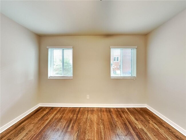 Building Photo - 880 N Highland Ave NE