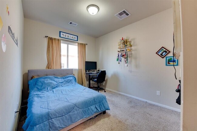 Building Photo - 2013 Granite Pass Dr