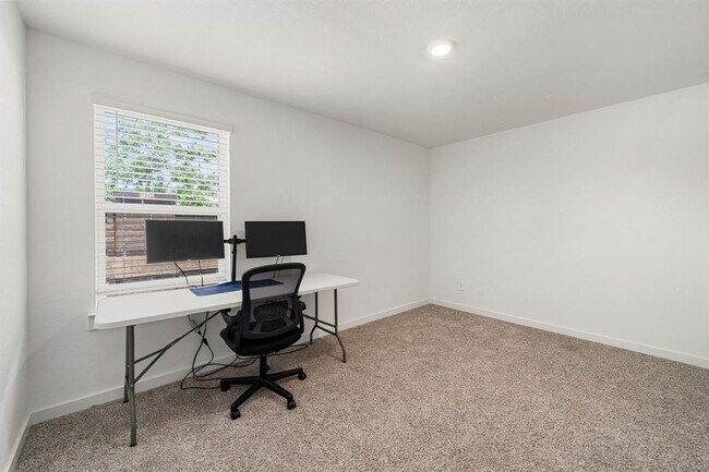 Building Photo - 3435 Langley Bnd Ln