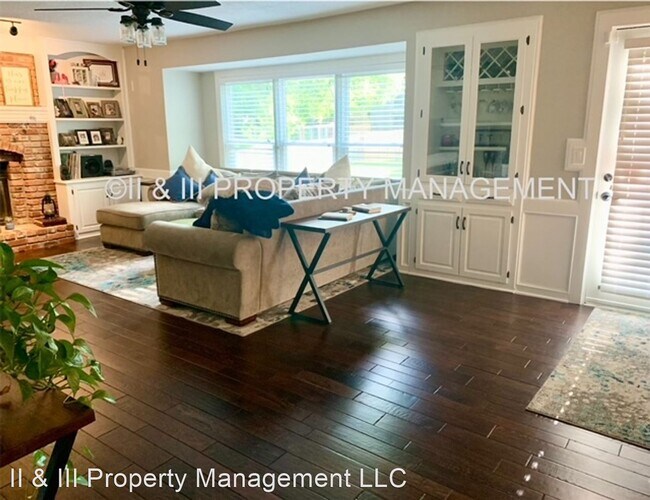 Building Photo - 4 br, 2.5 bath House - 11509 Newton St