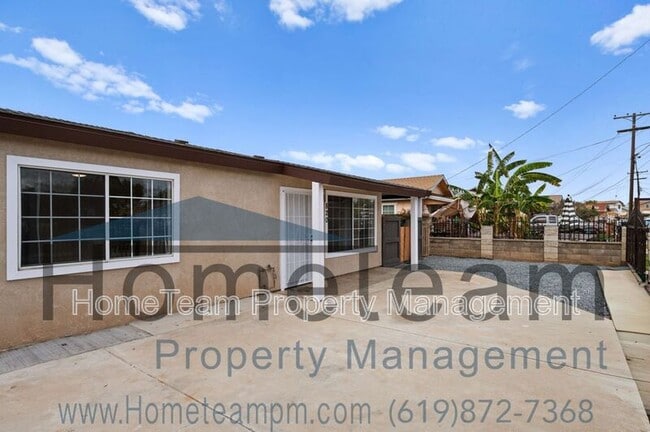 Building Photo - 820 Harris Ave