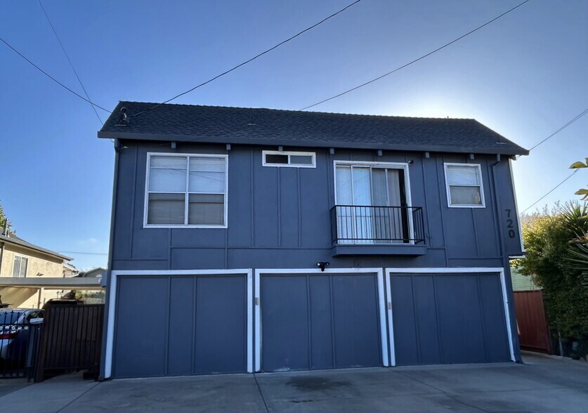 Building Photo - 720 Stannage Ave