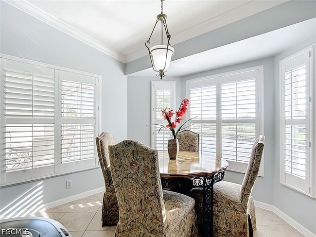 Building Photo - 10401 McArthur Palms Ln