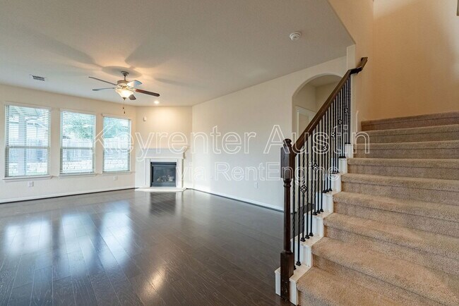 Building Photo - 500 Puerta Vallarta Ln