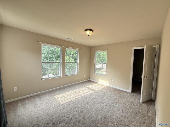 Building Photo - 222 Ivyleaf Dr