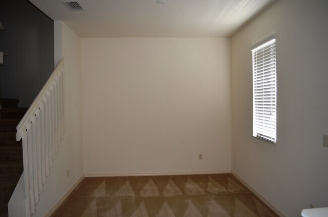 Building Photo - 3/2.5 Townhouse with 2-Car Garage in Turtl...