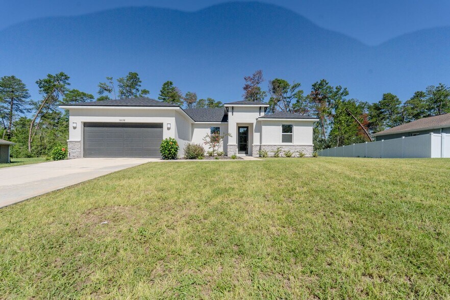 Building Photo - 16038 SW 49th Ct Rd