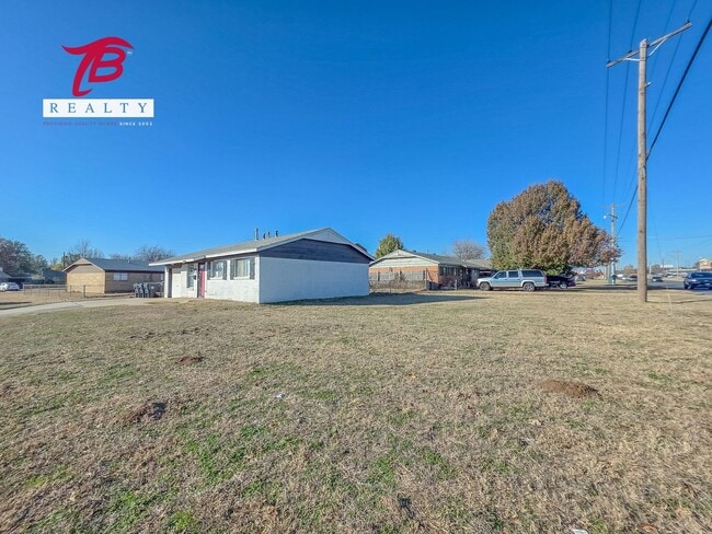 Building Photo - 7101 NW 20th St