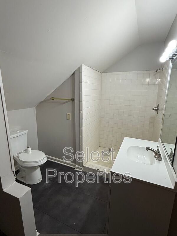 Building Photo - 717 Flint St