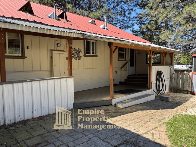 Building Photo - 10239 Baldy Mountain Rd