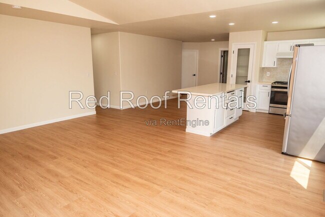 Building Photo - 1106 187th St Ct E