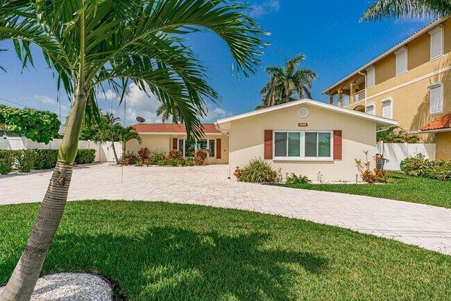 Building Photo - 11240 7th St E