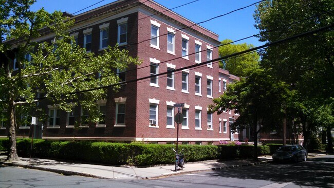 Building Photo - 51 Manchester Rd