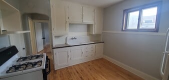 Building Photo - 6516 W Bluemound Rd