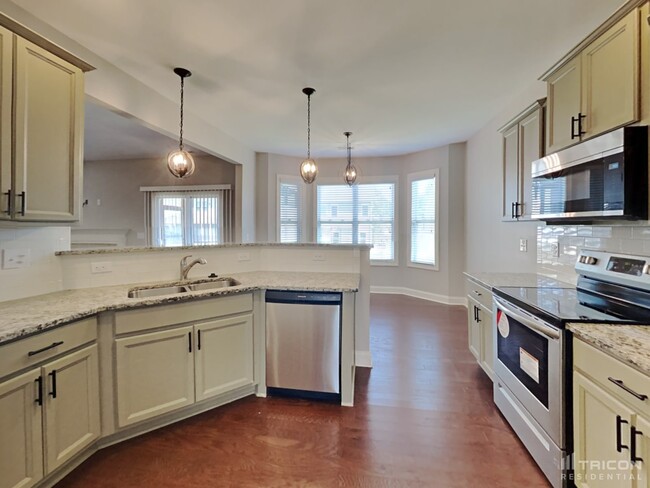 Building Photo - 65 Tanawha Ct