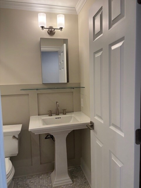 Guest Bathroom - 15 River Rd