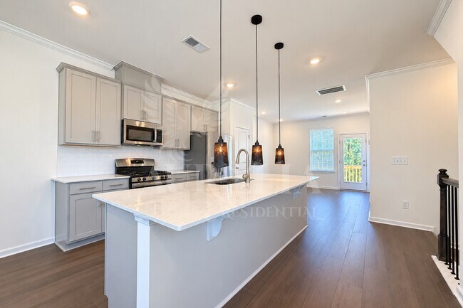 Building Photo - 3210 Gypsum Dr