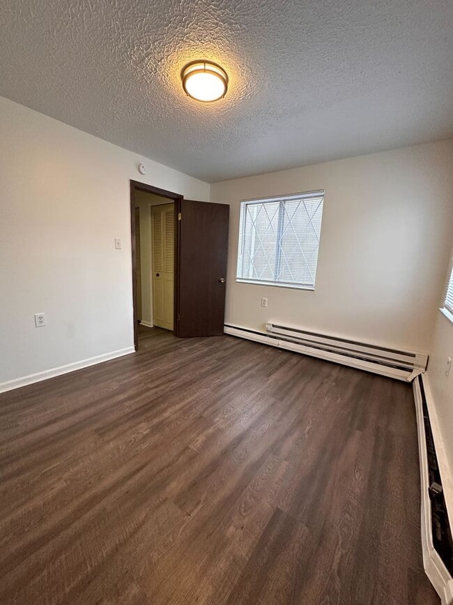 Building Photo - New 1 Bedroom 1 Bathroom apartment located in Beaver, PA!!