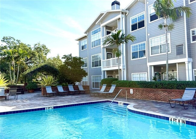 Building Photo - 800 S Dakota Ave