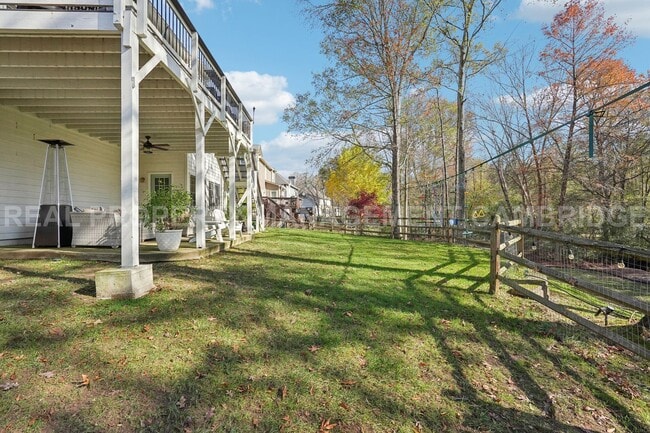 Building Photo - Living Large in Alpharetta