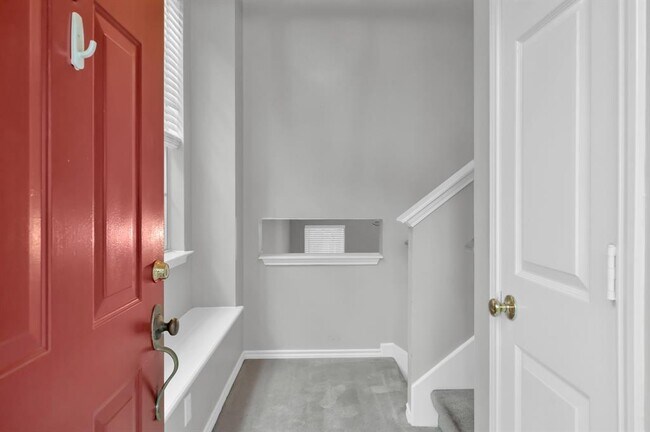 Building Photo - 27 S Villa Oaks Dr
