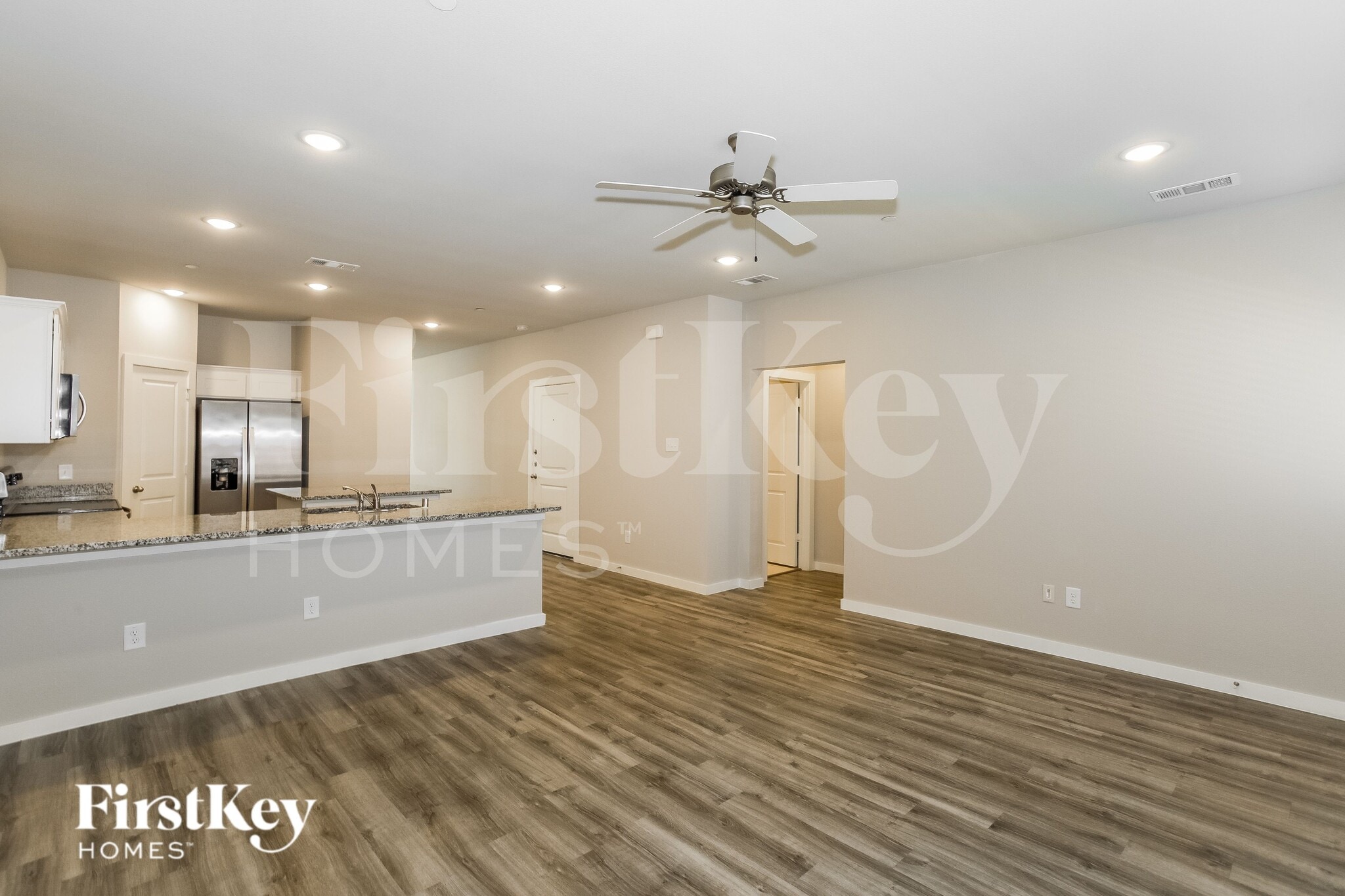 Building Photo - 619 Ava Trl