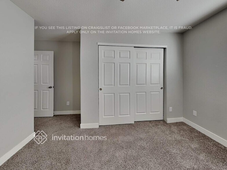 Building Photo - 8332 Meadowcrest Dr