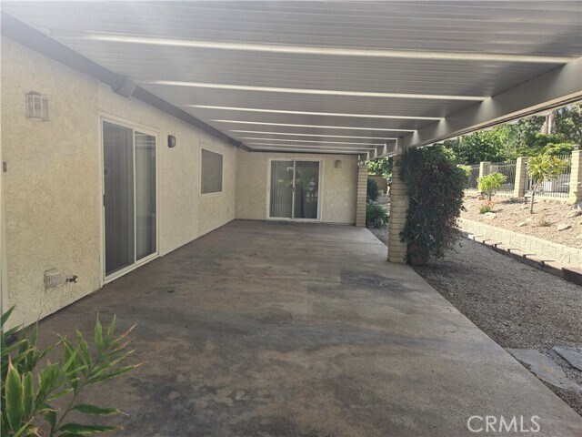 Building Photo - 9388 Valley View St