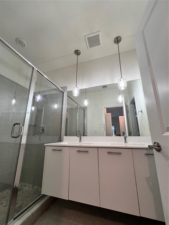 Building Photo - 8381 NW 43rd St