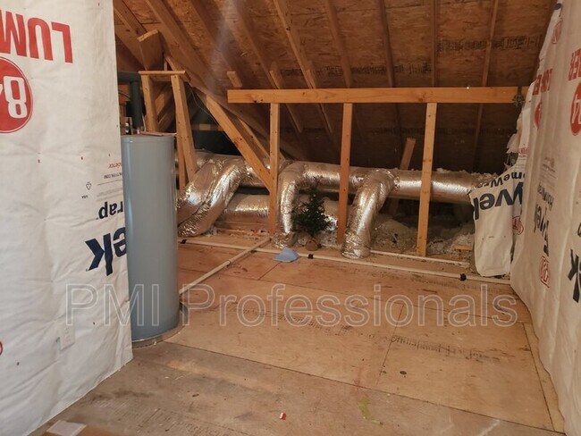 Building Photo - 2293 Cason Ln