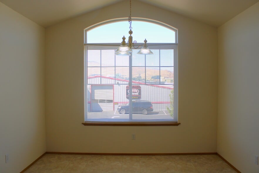 Building Photo - 1231 McKittrick St